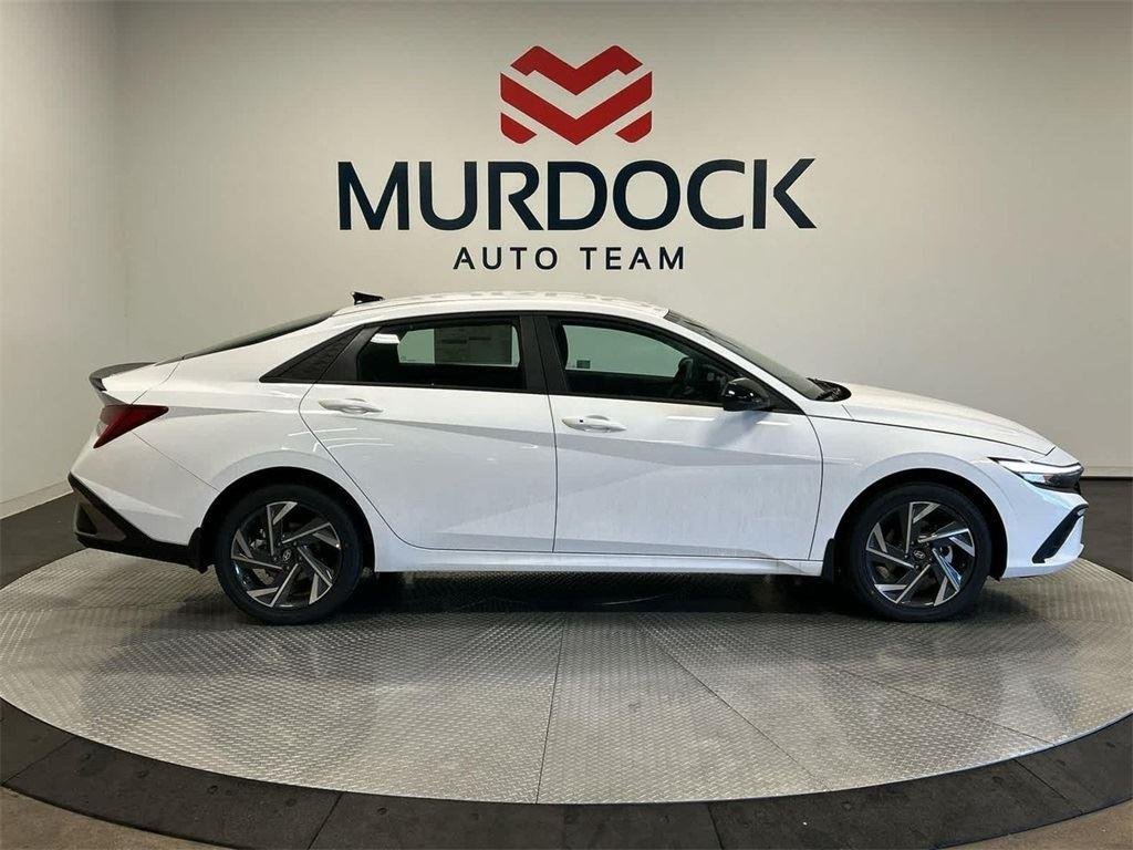 New 2025 Serenity White Hyundai SEL Sport image 18
