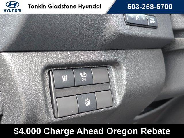 2025 Nissan Leaf S - Photo 24