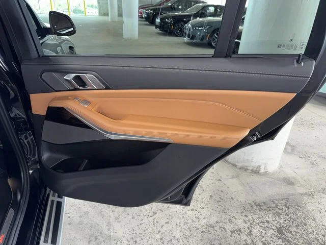 2026 BMW X7 40i - Photo 11
