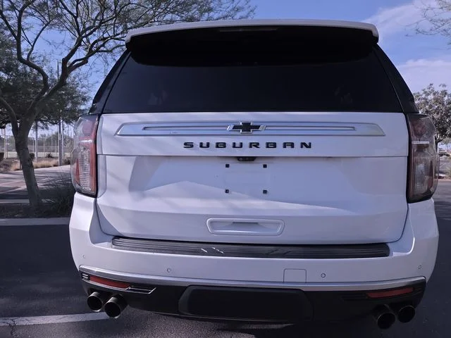 Used 2021 Beige Chevrolet High Country image 27