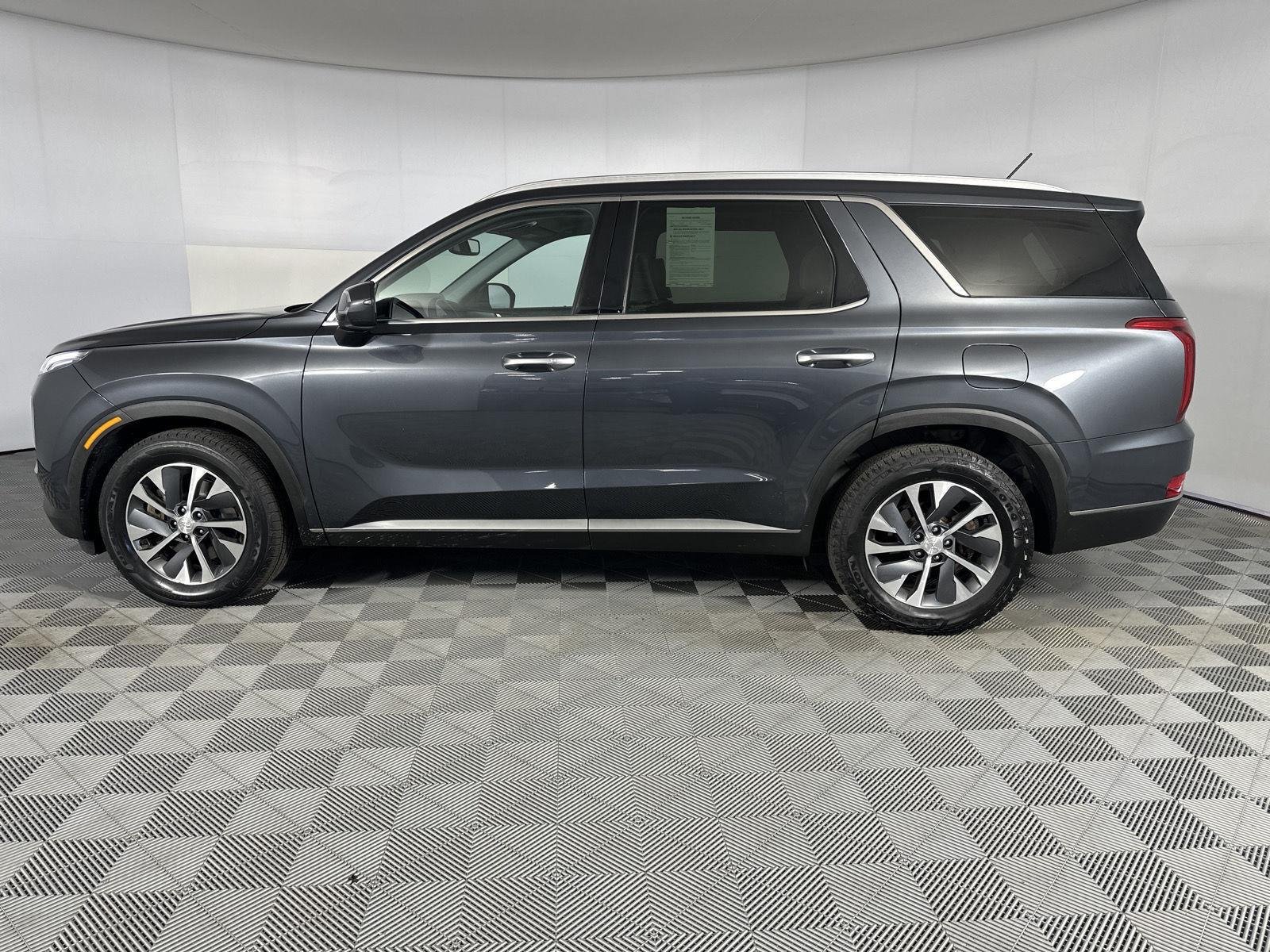 Used 2020 Steel Graphite Hyundai SEL image 4