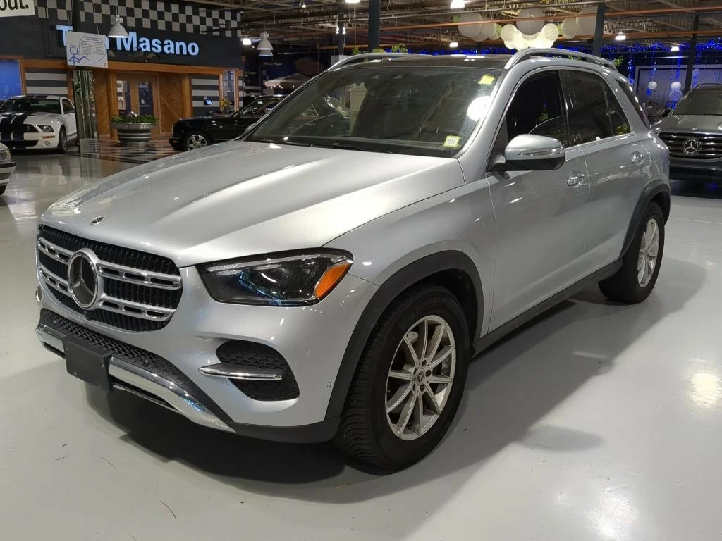 Used 2025 Silver Mercedes-Benz GLE 350 image 1