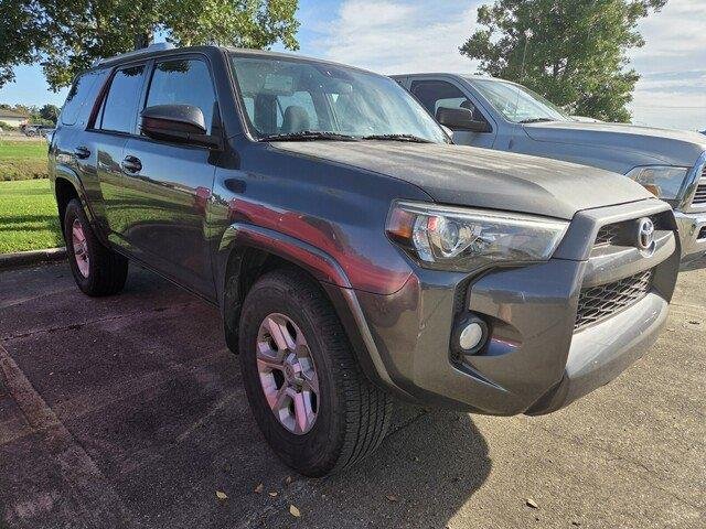 Used 2014 Magnetic Gray Metallic Toyota SR5 image 3