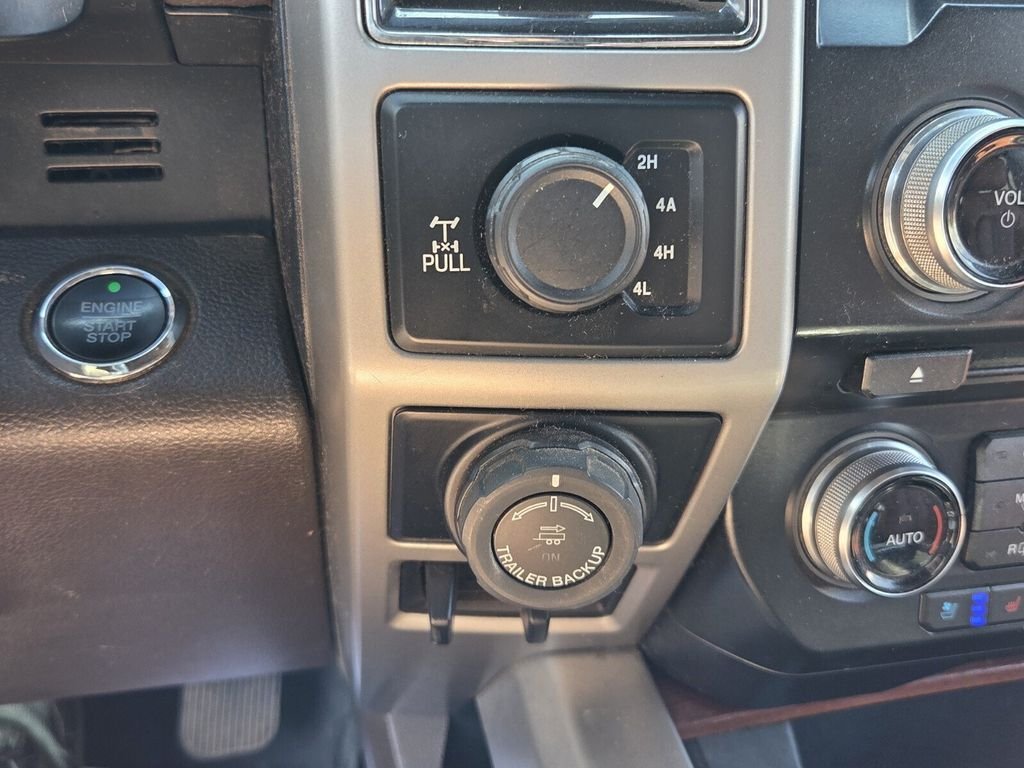 Used 2018 White Ford King Ranch image 23