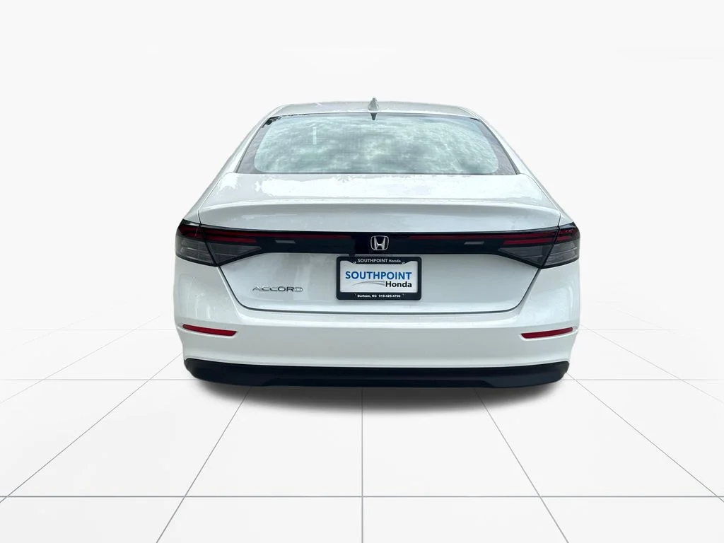 Used 2026 Platinum White Pearl Honda LX image 7
