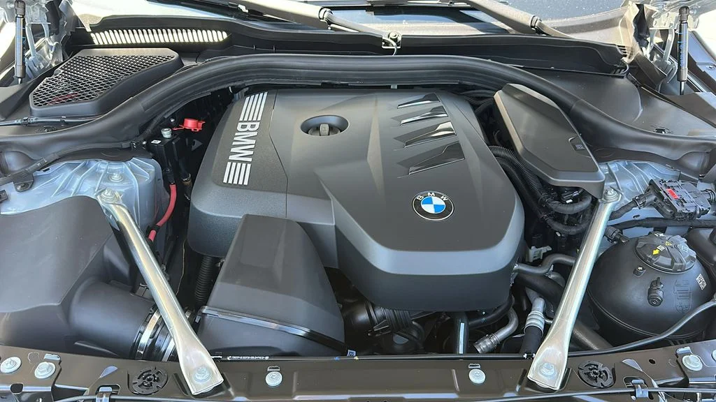2026 BMW 5 Series 530i - Photo 10