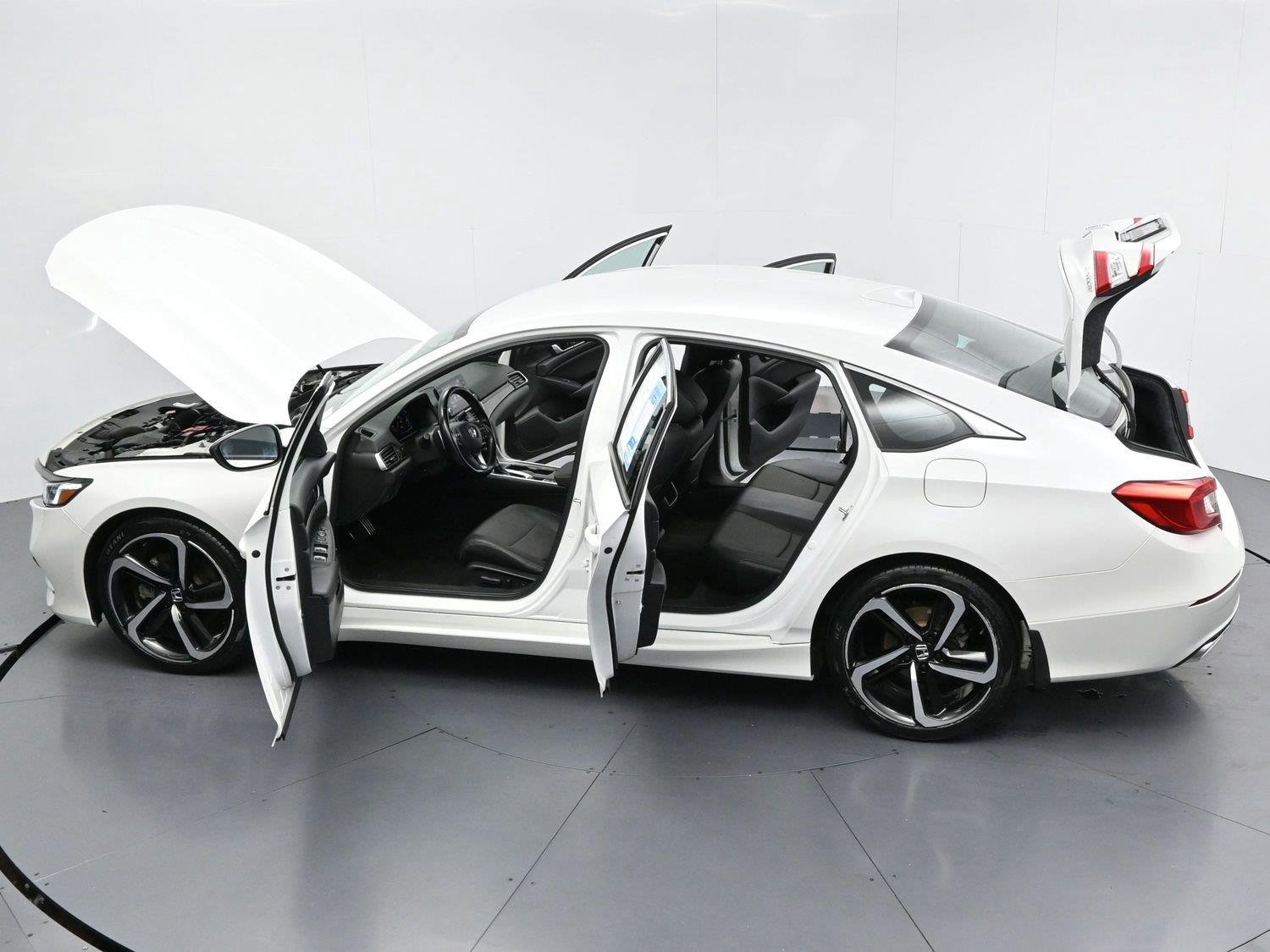 Used 2020 Platinum White Pearl Honda Sport image 38