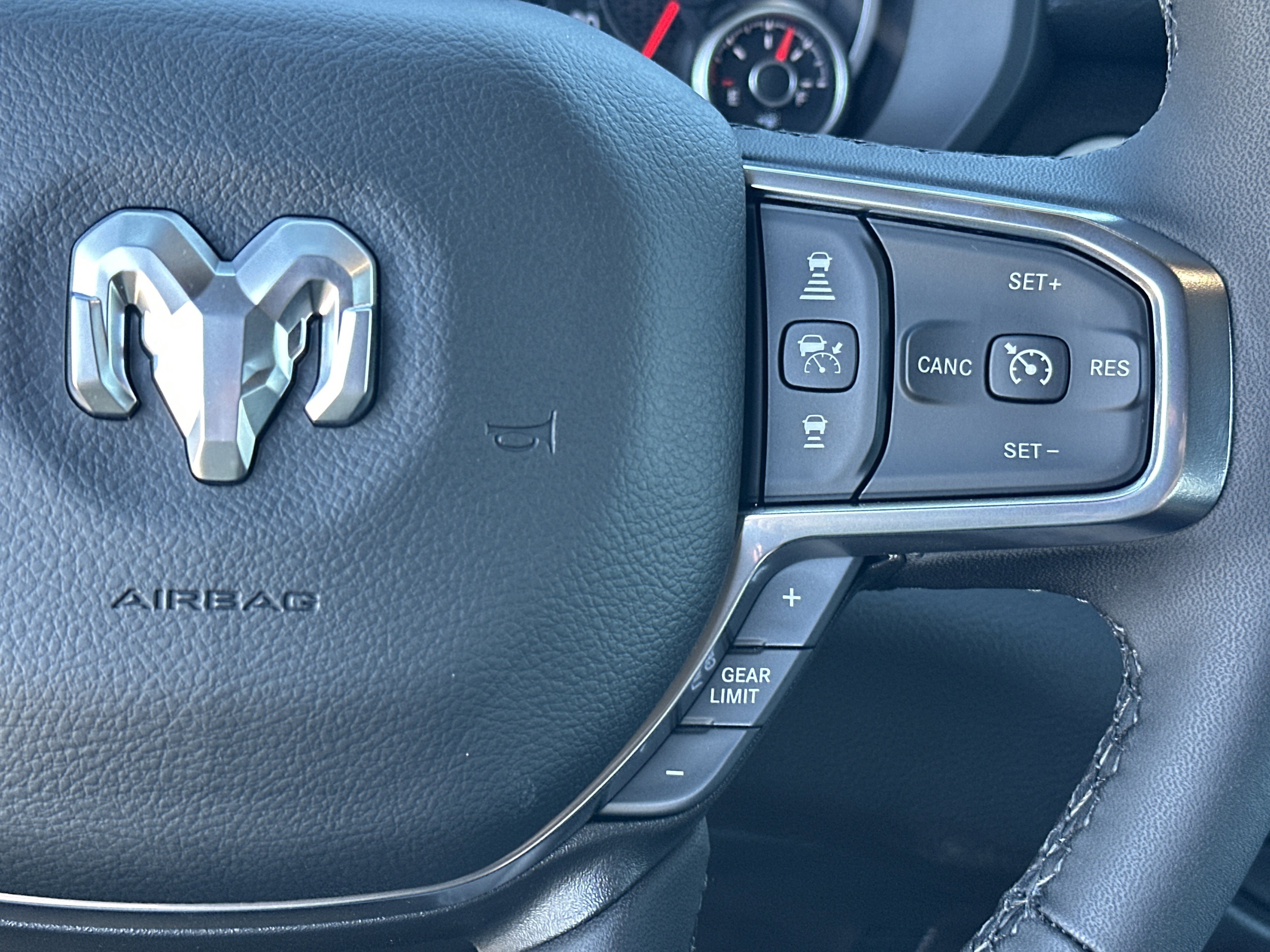 2026 RAM 1500 Laramie - Photo 26