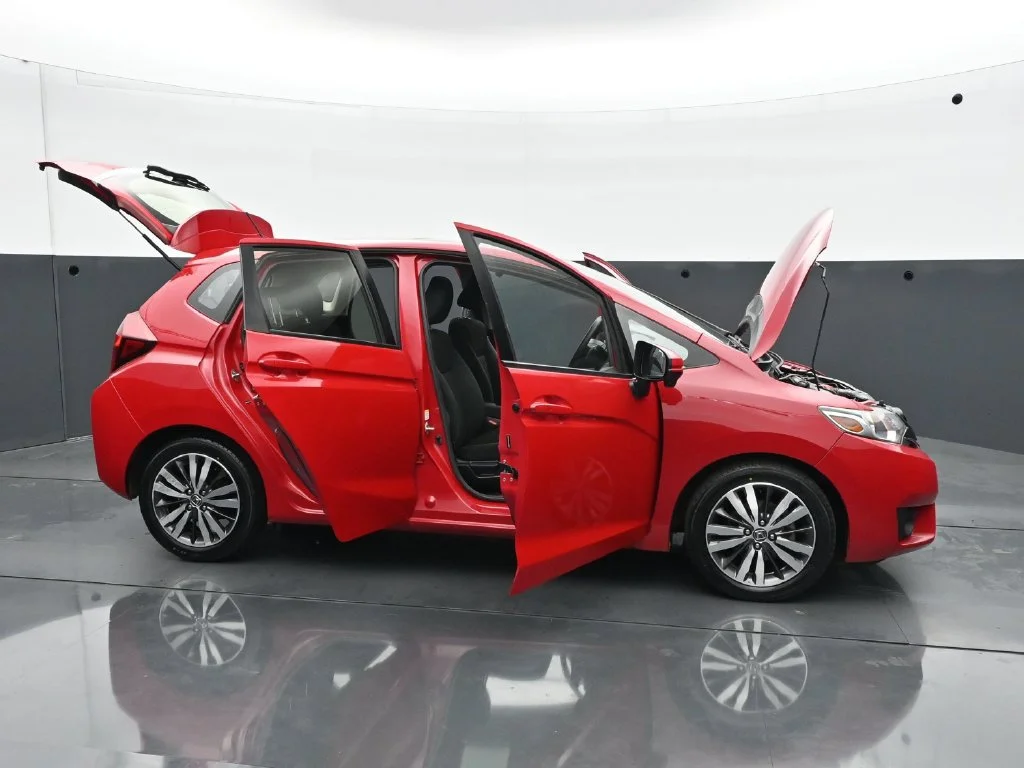 Used 2016  Honda 5D HATCHBACK EX AT image 33