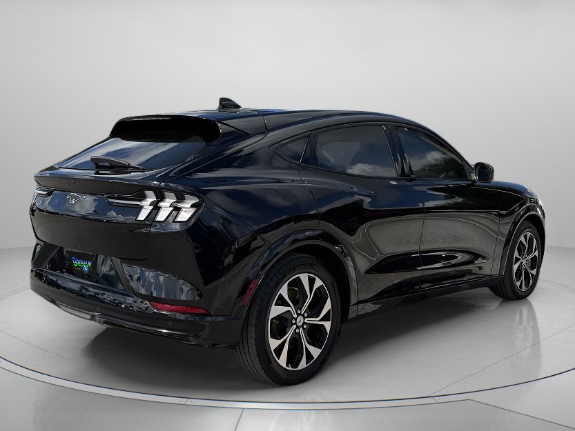 Used 2023 Shadow Black Ford Premium image 3