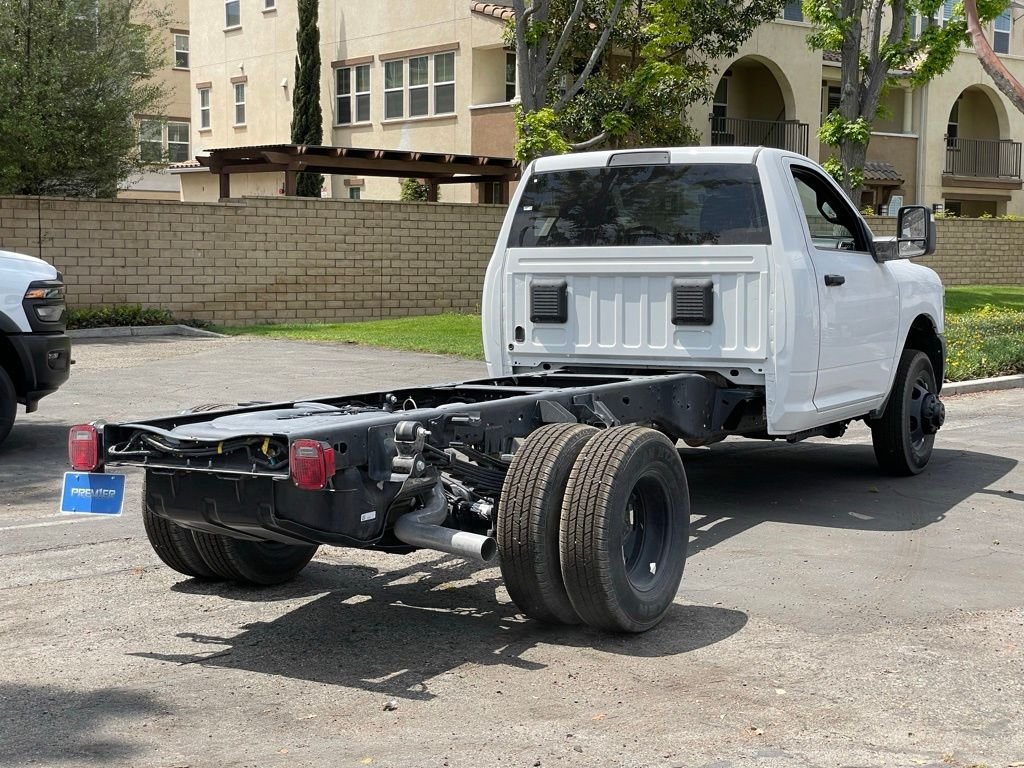 2025 RAM 3500 Chassis Tradesman - Photo 6
