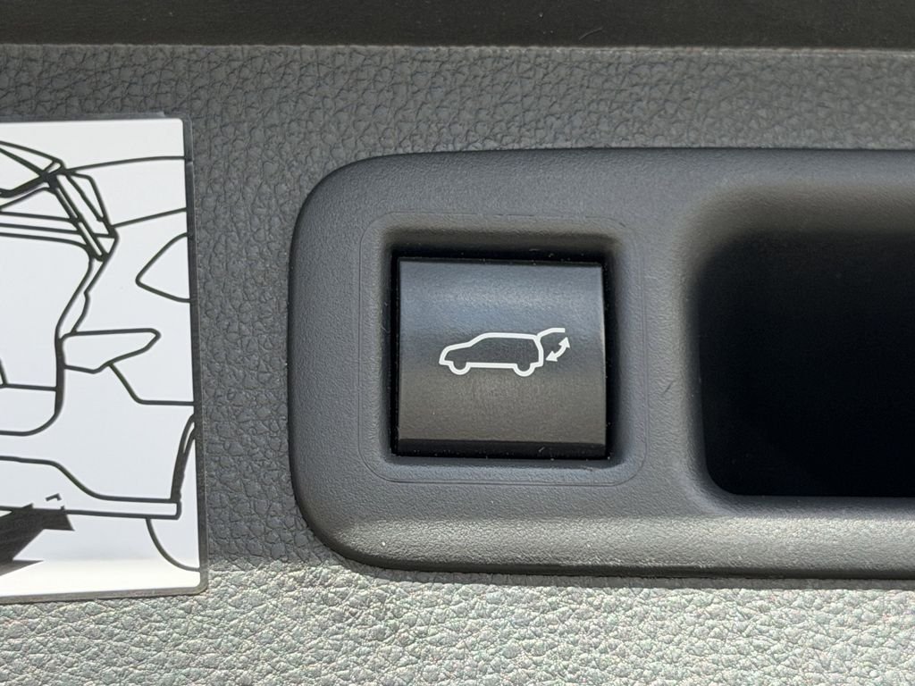 2022 Toyota Highlander Platinum - Photo 30