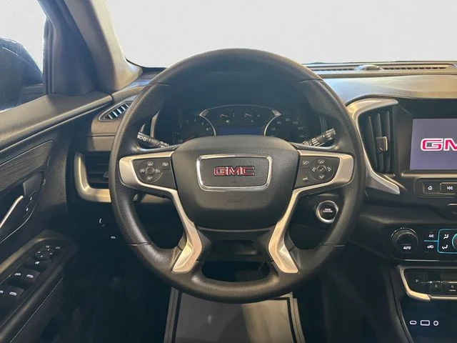 Used 2022  GMC SLE image 13