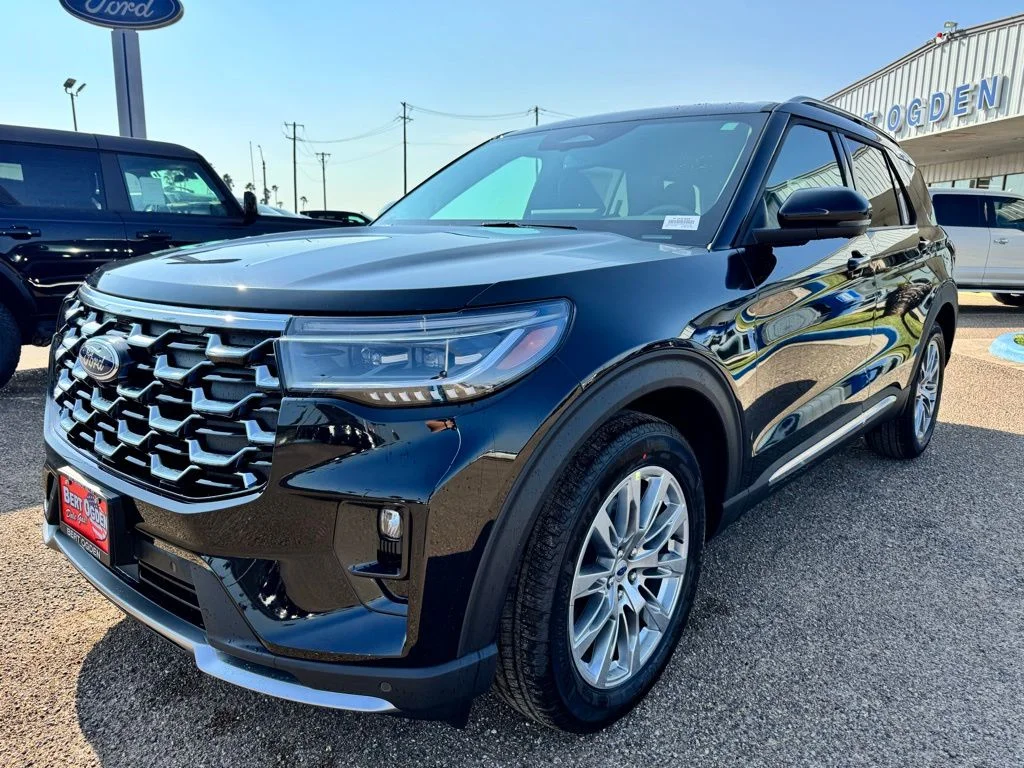 New 2026 Agate Black Metallic Ford Platinum™ image 3