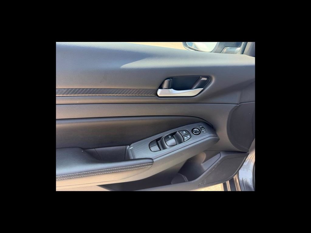 Used 2025 Gray Nissan 2.5 SV image 12