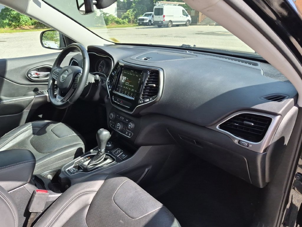 Used 2019 Black Jeep Limited image 25