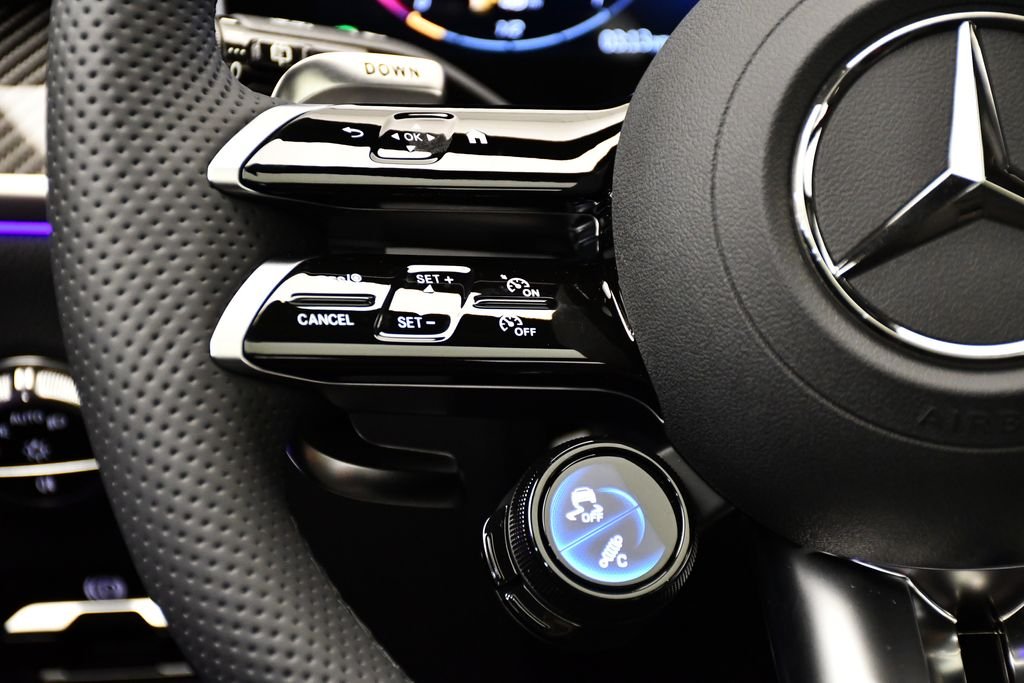 2025 Mercedes-Benz GLC AMG GLC43 - Photo 23