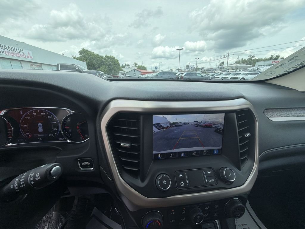 Used 2023 White GMC Denali image 17