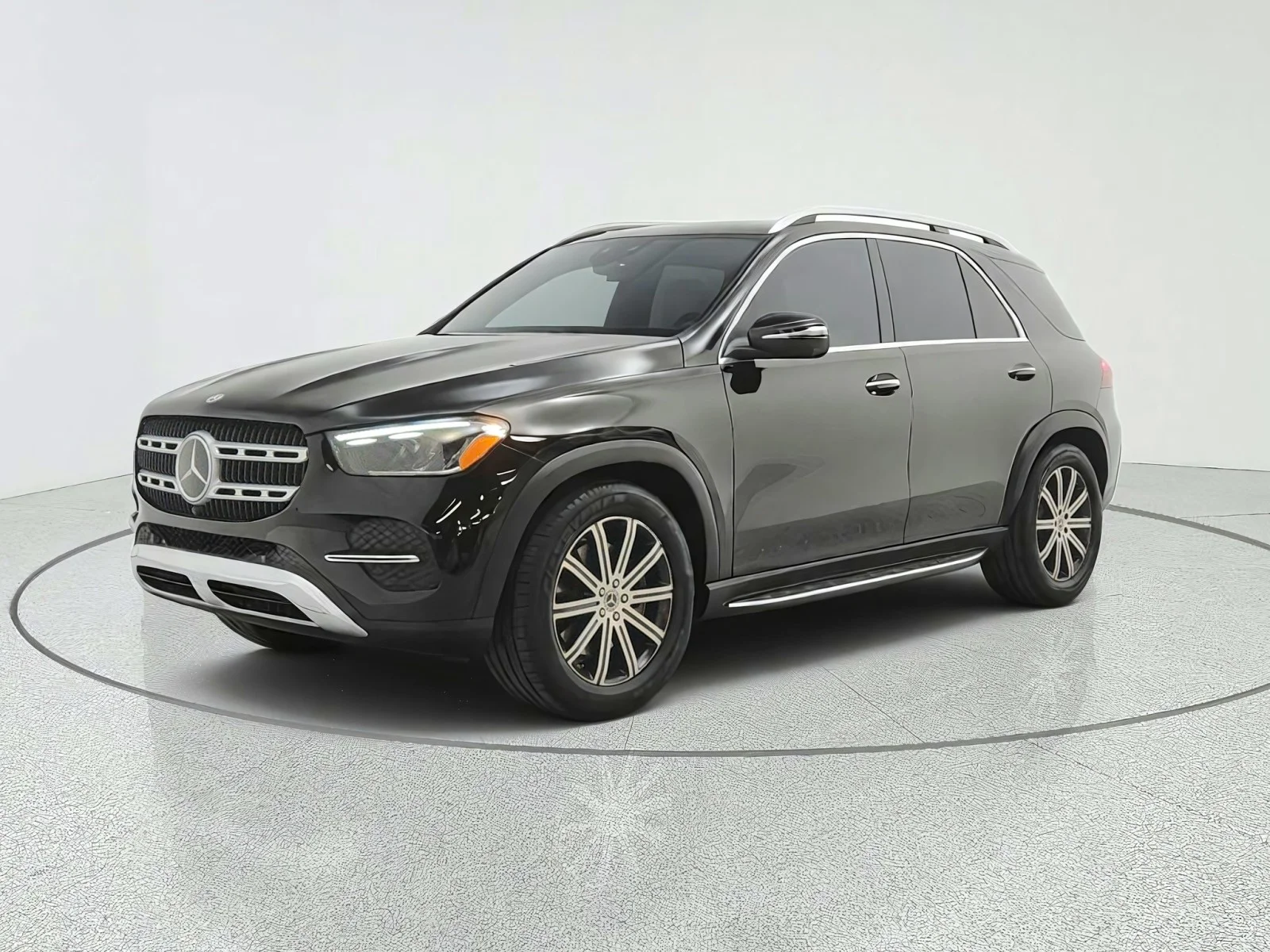 Certified Used 2024 Black Mercedes-Benz GLE 450 4MATIC® SUV image 1