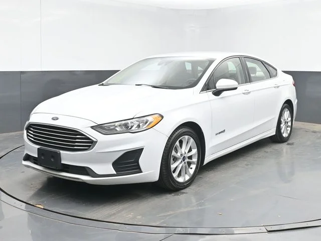 Used 2019 Oxford White Ford SE image 5