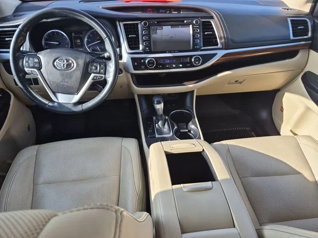 Used 2019 White Toyota Limited Platinum image 32