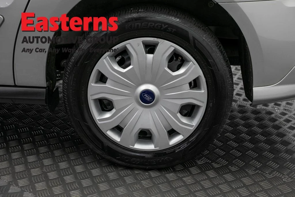 Used 2022 Silver Ford XLT image 31
