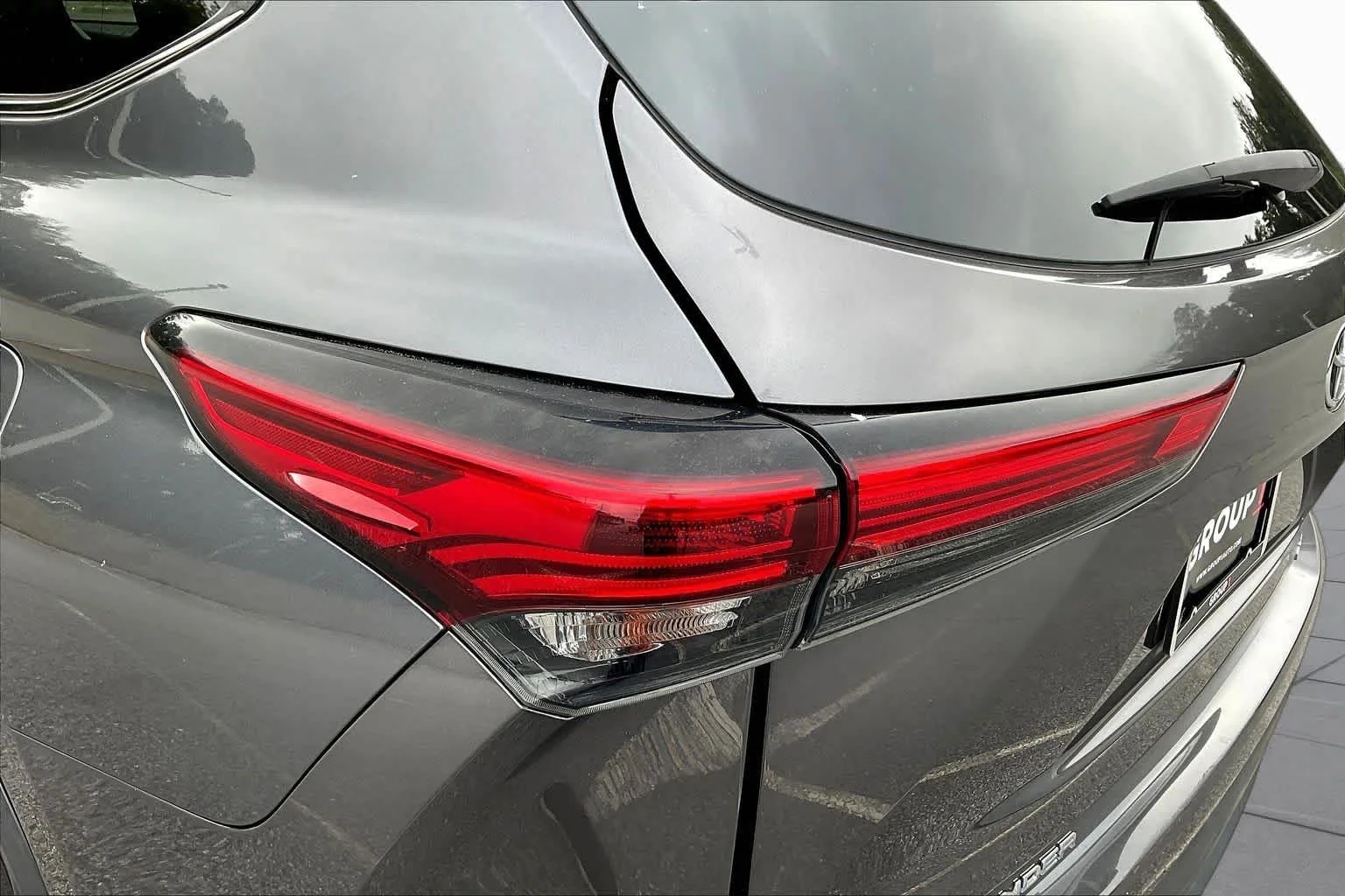 Used 2022 Magnetic Gray Metallic Toyota L image 28