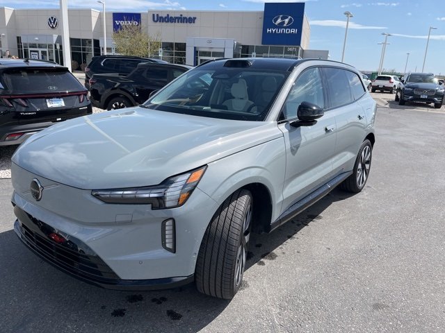 2025 Volvo EX90 Ultra