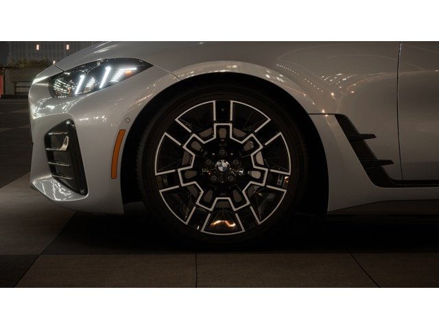 New 2026 Brooklyn Grey Metallic BMW xDrive40 image 7