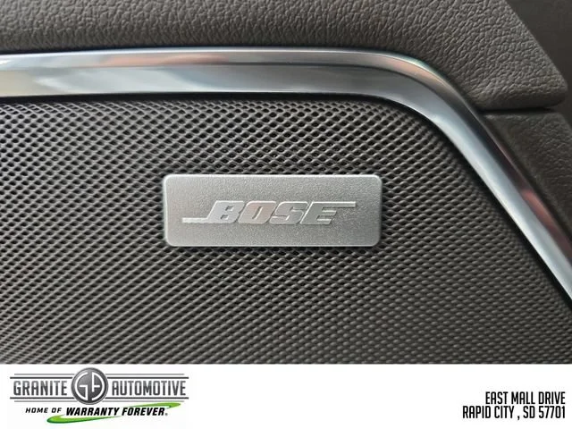 New 2026 Summit White GMC SLT image 30