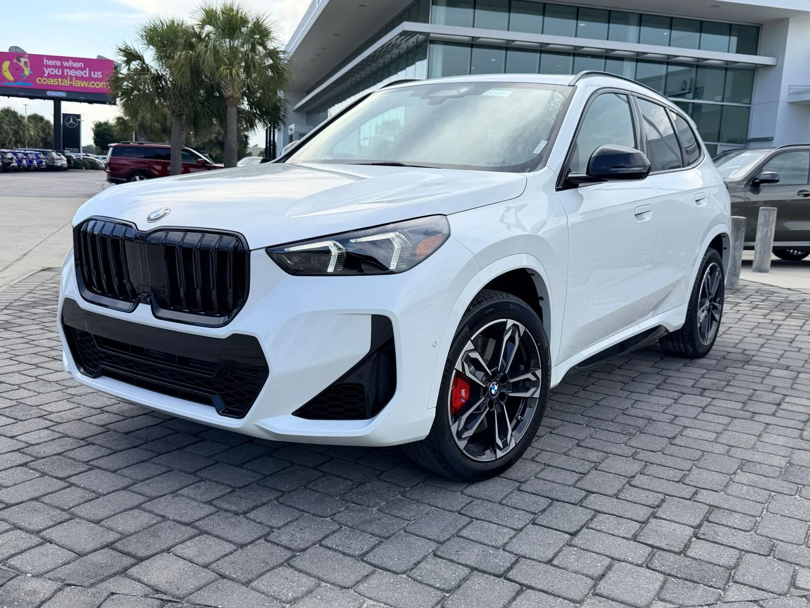 New 2026 Alpine White BMW xDrive28i image 1