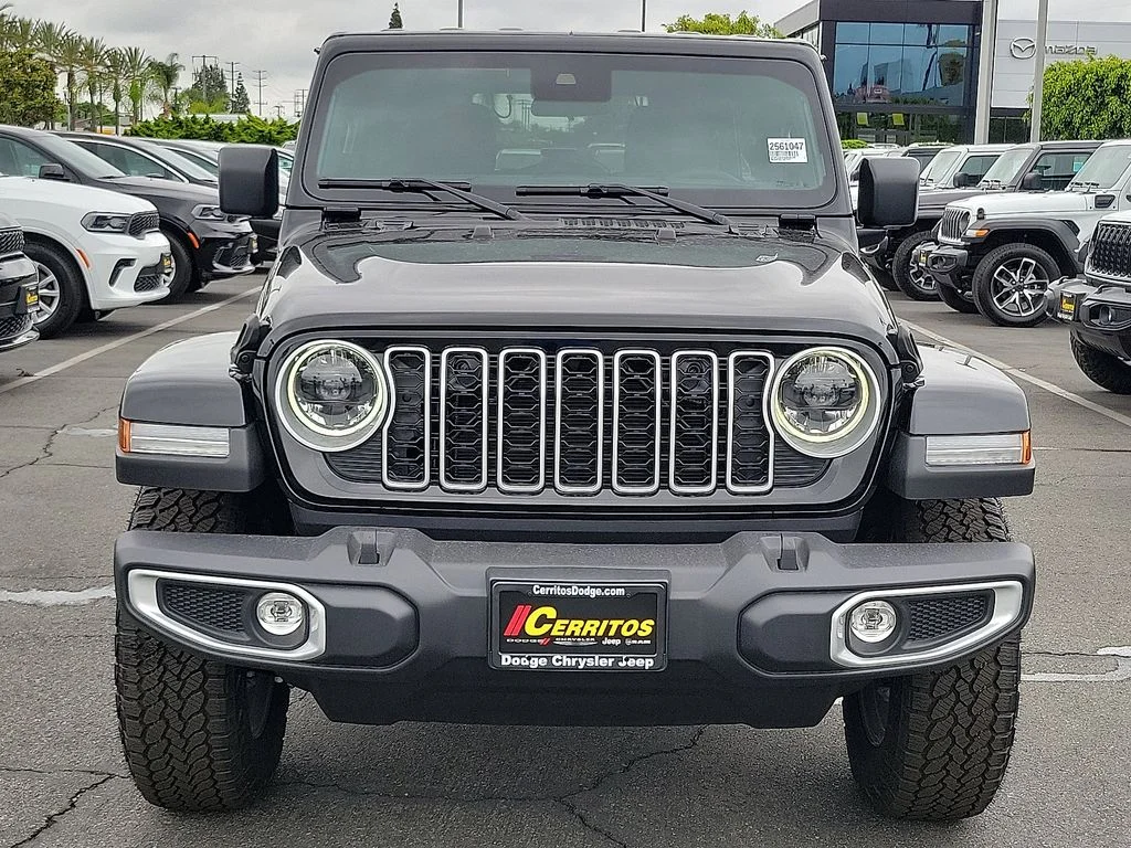 2025 Jeep Wrangler 4-Door Sahara - Photo 20
