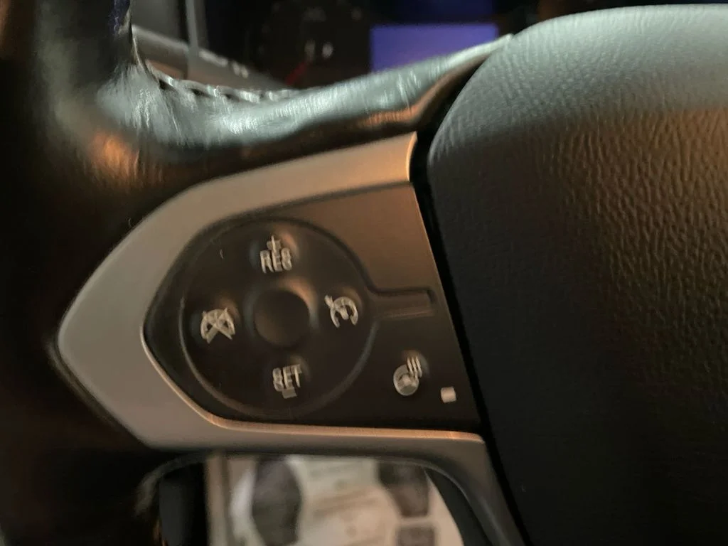 Used 2019 Silver Ice Metallic Chevrolet 4WD LT image 14