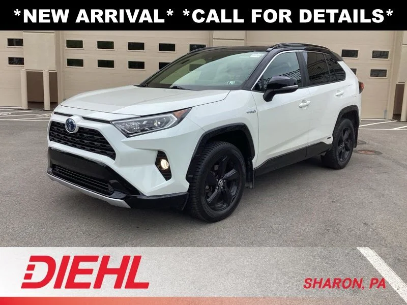 Used 2020 White Toyota XSE image 3