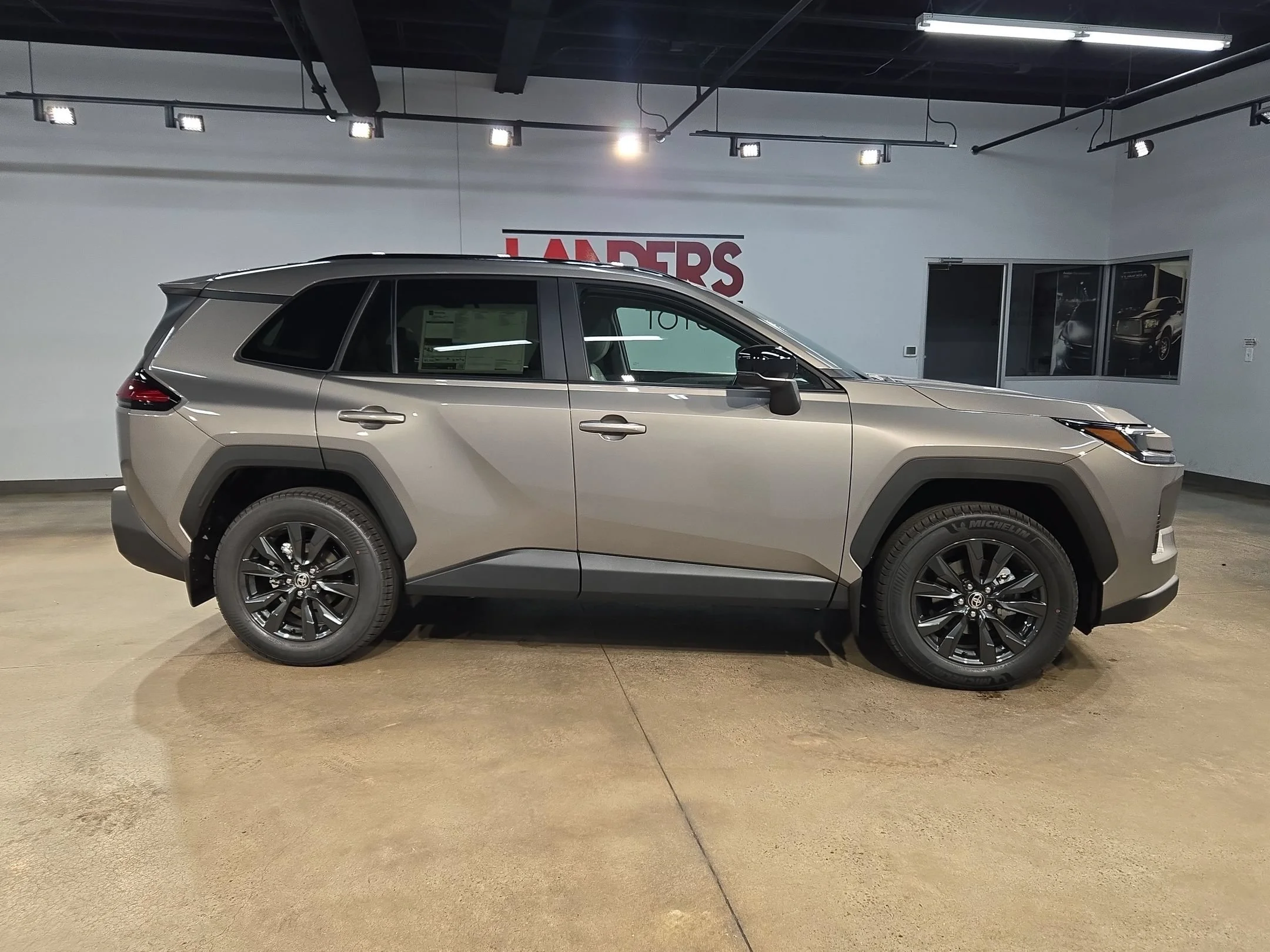 New 2026 Meteor Shower Toyota XLE Premium image 8