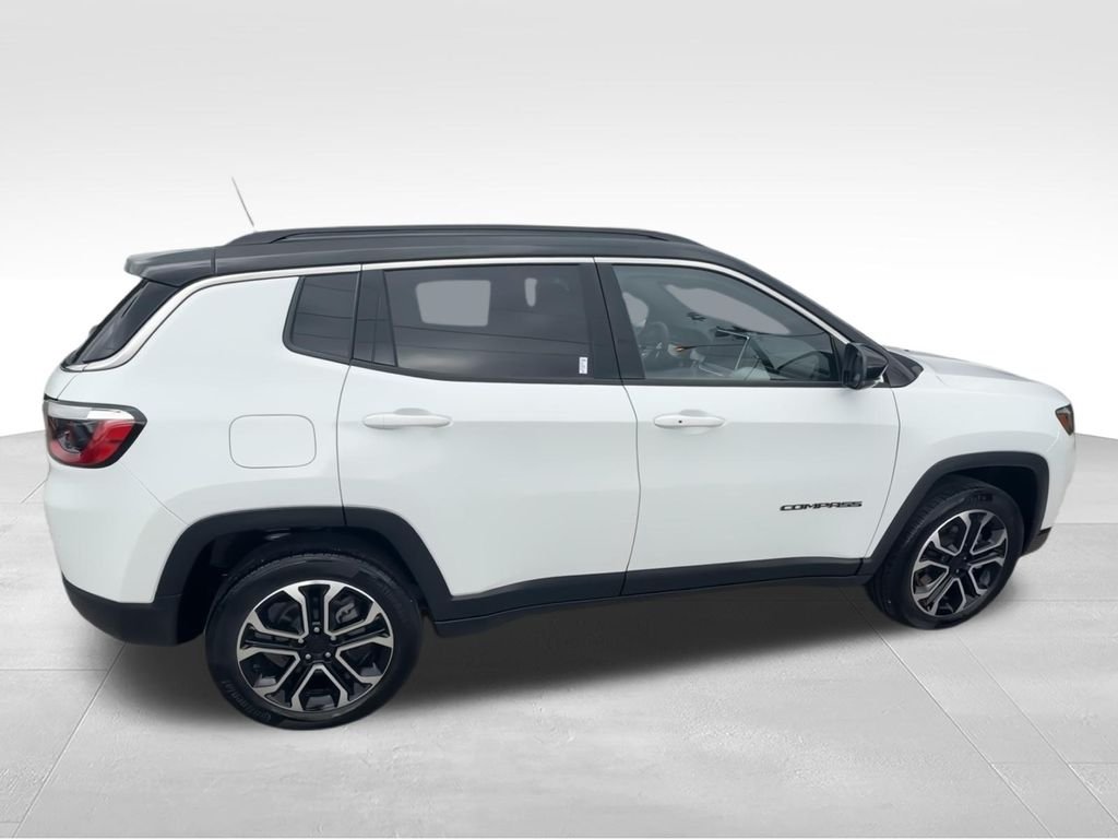 Used 2023 White Jeep Limited image 9