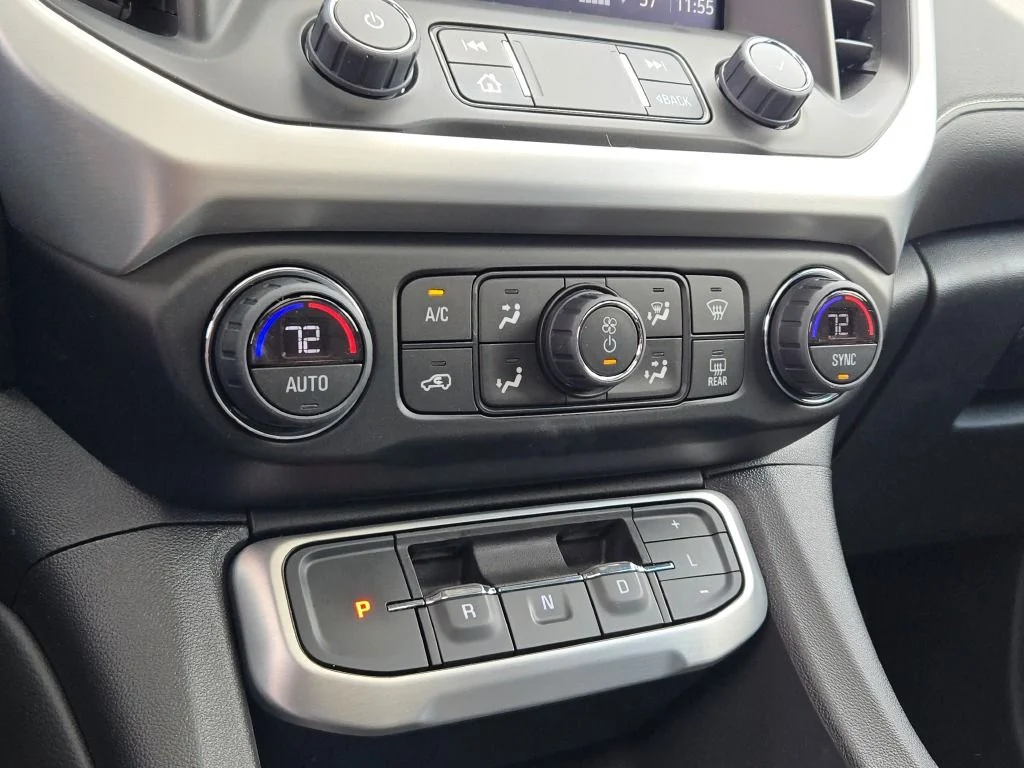 Used 2023 Blue GMC SLT image 30