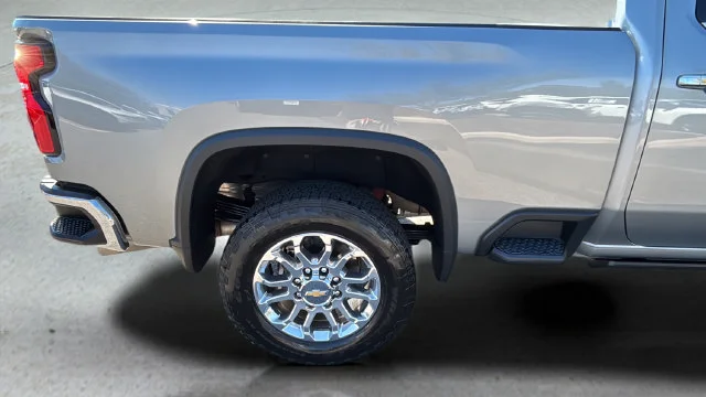 Used 2025 Gray Chevrolet LTZ image 38