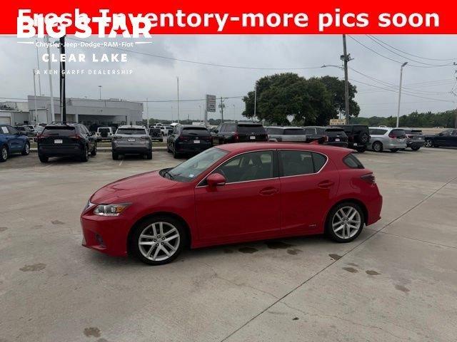 2016 Lexus CT 200h 200h's photo