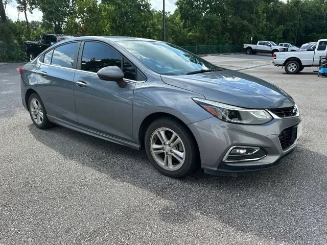 Used 2018 SATIN STEEL METALLIC Chevrolet LT image 7