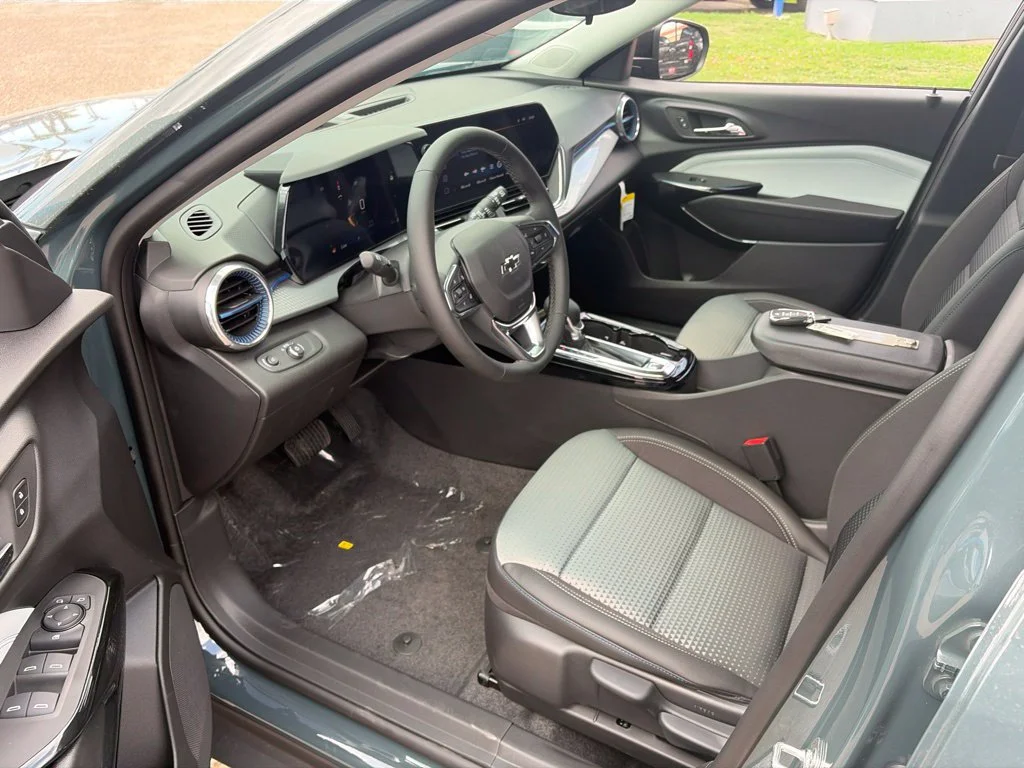 New 2026 Cypress Gray Chevrolet LT image 9