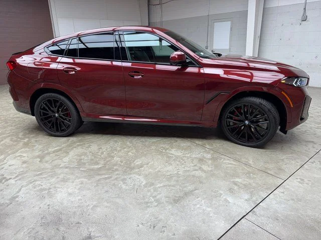 Used 2026 Red BMW xDrive40i image 6
