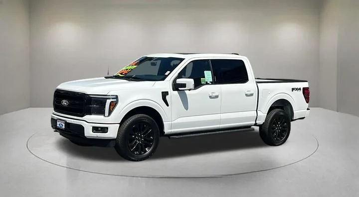 New 2026 Star White Metallic Tri-Coat Ford Lariat® image 2