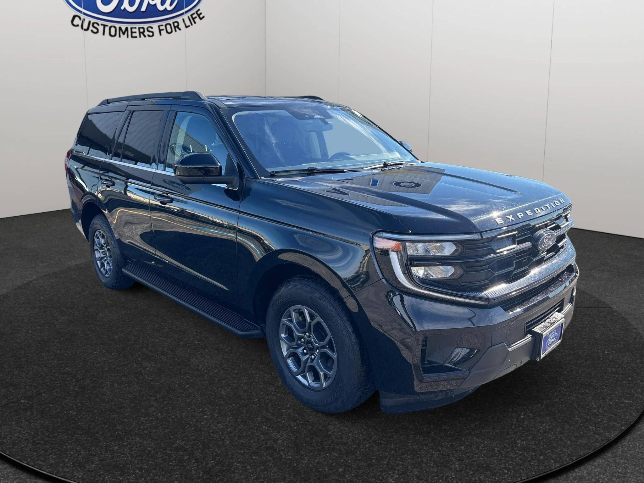 Black 2025 Ford Expedition SUV / Crossover Four-Wheel Drive