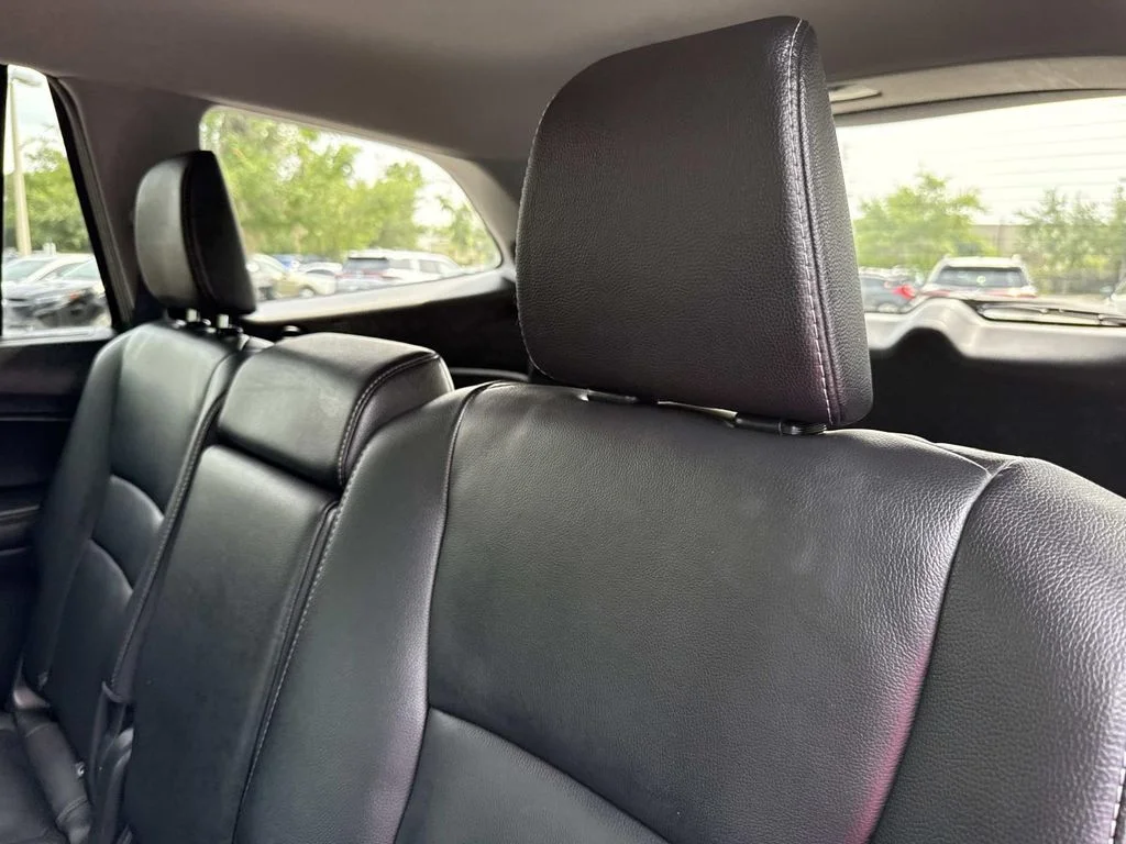 Used 2019  Honda Touring image 14