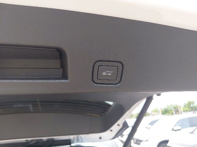 New 2026 Summit White GMC Denali image 34