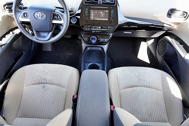 Used 2016 Red Toyota Two image 19