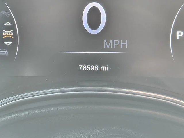 Used 2021 White Jeep Laredo X image 26
