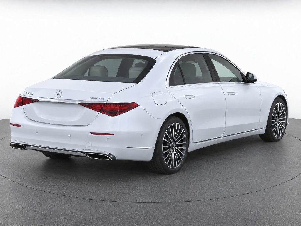 Used 2026  Mercedes-Benz S 580 image 4