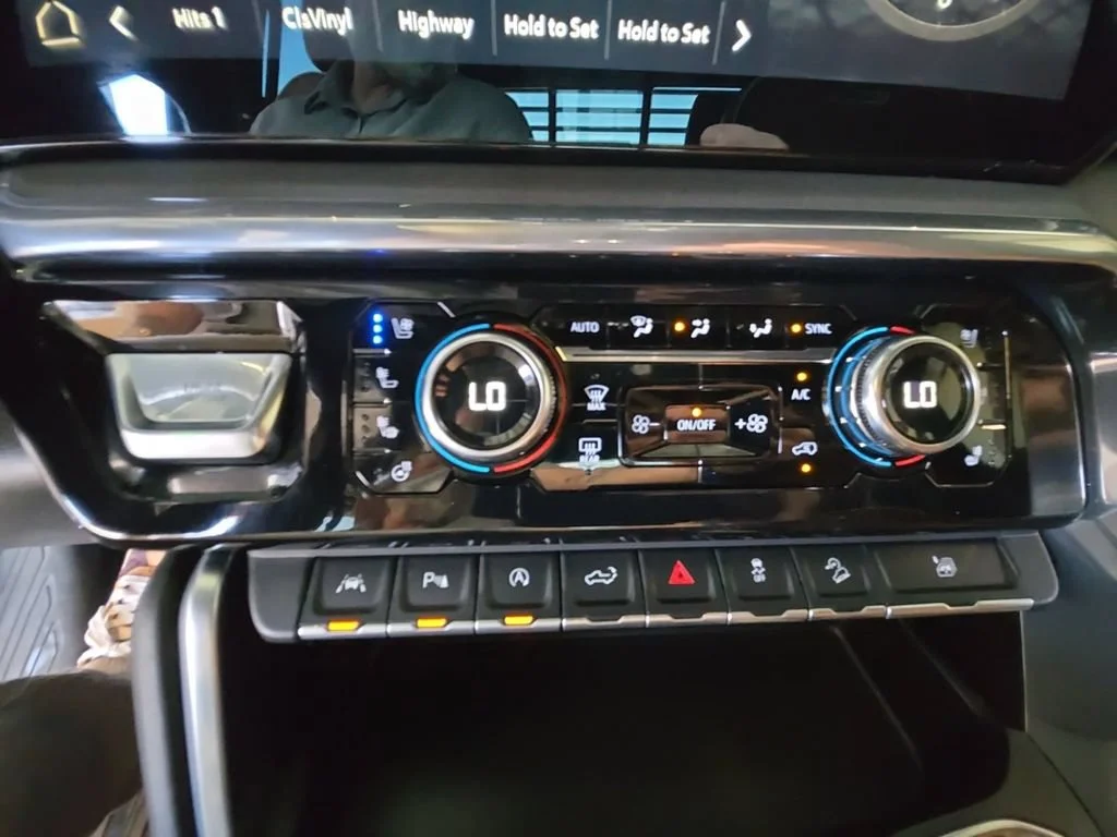 Used 2023 Titanium Rush Metallic GMC Denali Ultimate image 17